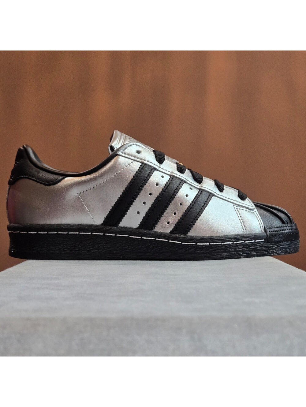 adidas Originals Superstar 82 - Silver Metallic / Black (JH5669) Women's 5